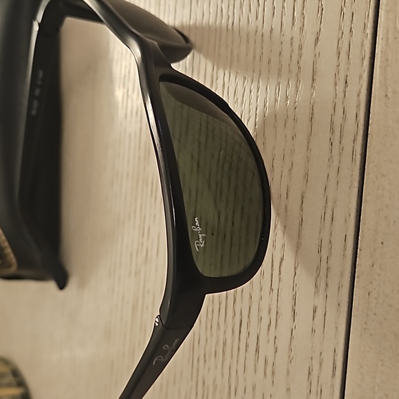 Rayban sunglasses - Picture 2 of 3